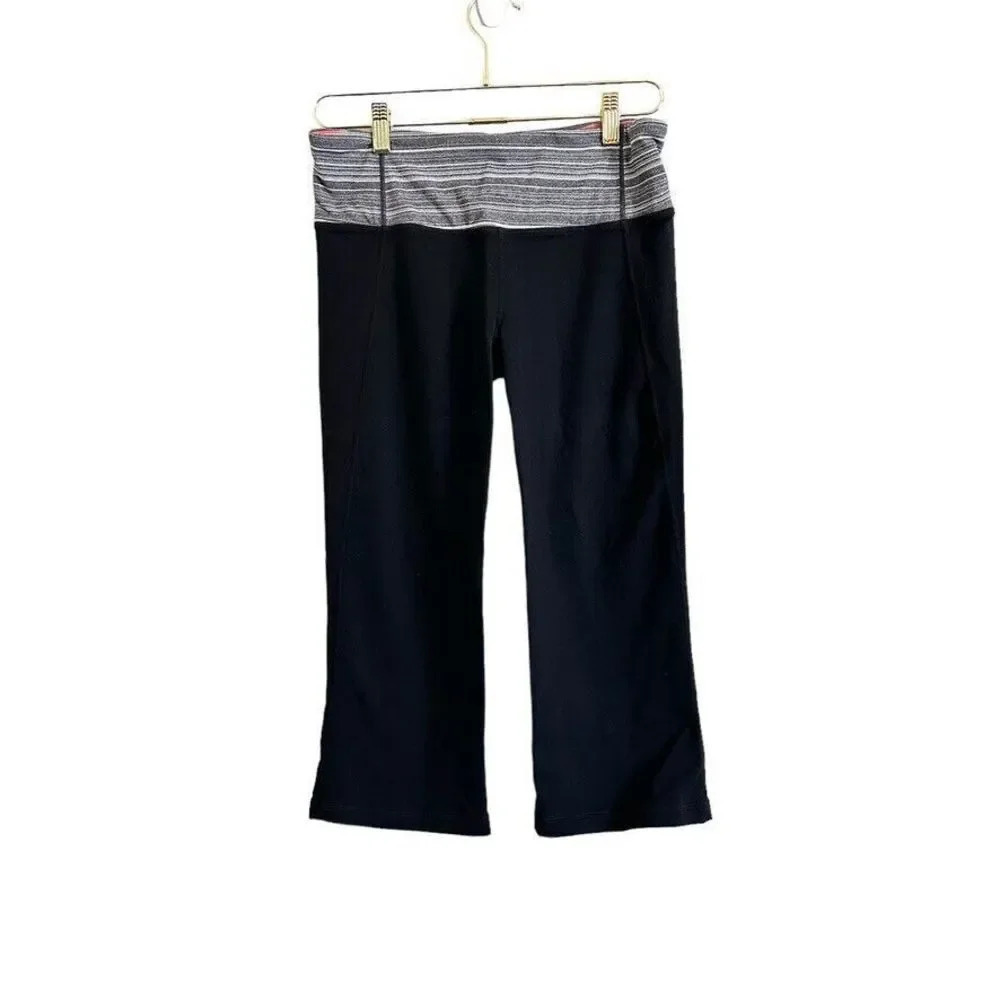 Lululemon Cropped Leggings 8 Black Back‎ Slit Hem Activewear Yoga Stretch